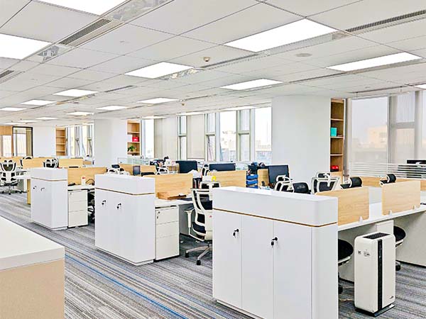 朋邦实业开放办公区3 - 广州市越秀区2060m²办公室设计装修实景图