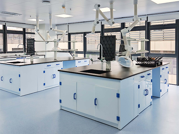 5000m²化工材料行业实验室装修实景