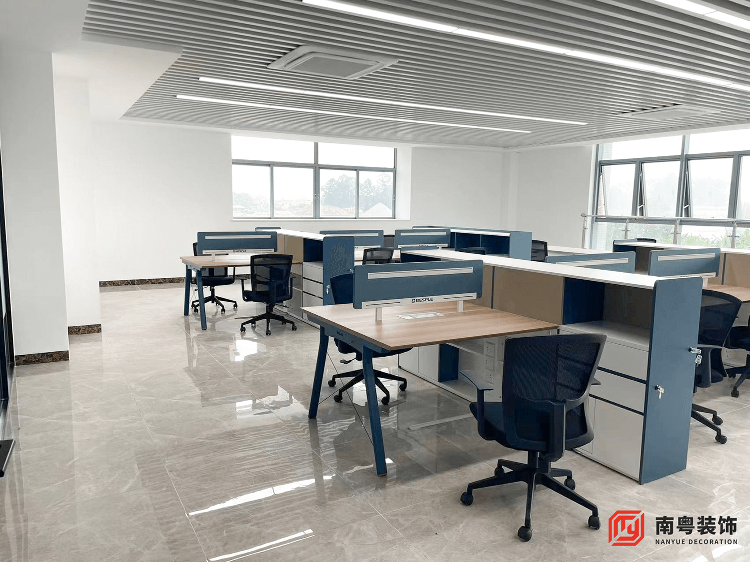 广州市海珠区广一泵业有限公司28900㎡总部办公楼装修办公角落实拍图