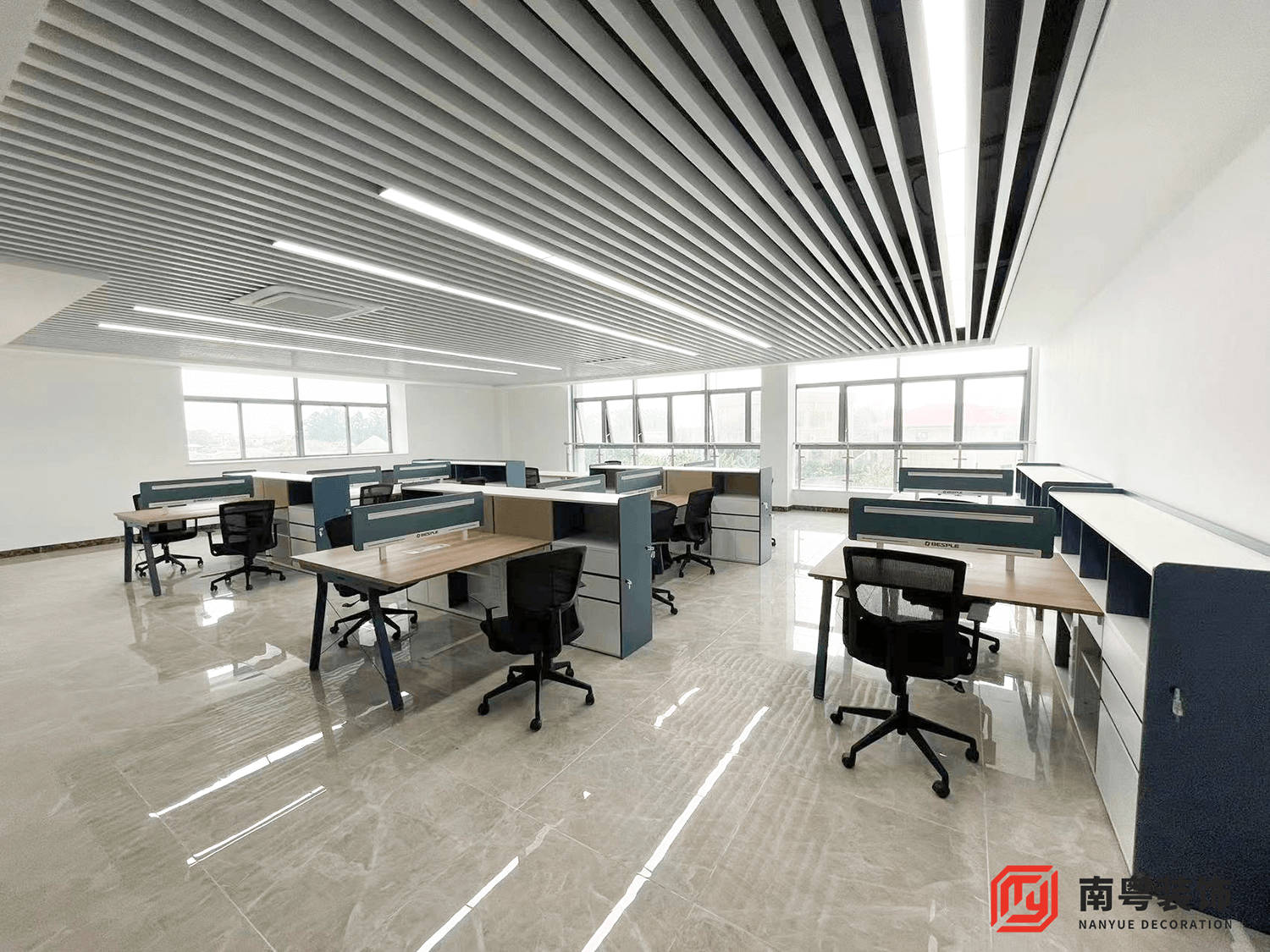 广州市海珠区广一泵业有限公司28900㎡总部办公楼装修办公区实拍图